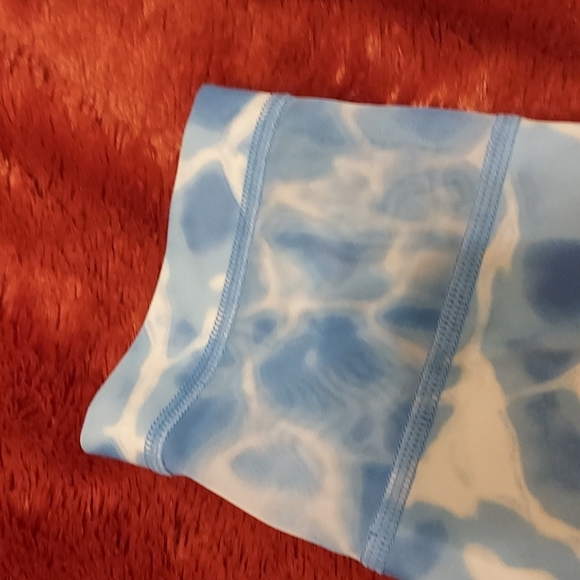 Victoria Sport Leggings - Picture 8 of 8